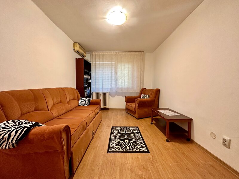 Ramnicu Sarat, apartament 2 camere.