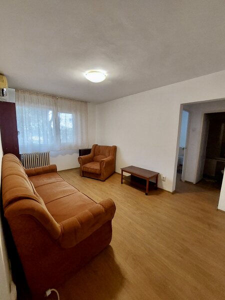 Ramnicu Sarat, apartament 2 camere.