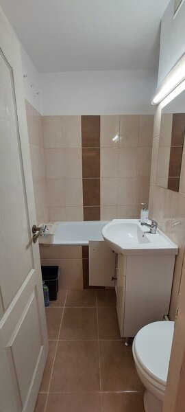 Ramnicu Sarat, apartament 2 camere.